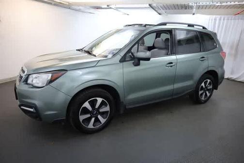 Jasmine Green Metallic 2018 Subaru Forester 2.5i Premium