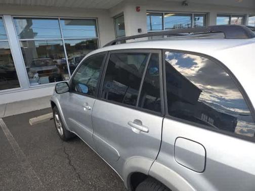 2005 Toyota RAV4 Base