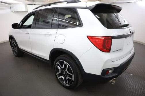 Platinum White Pearl 2023 Honda Passport Elite