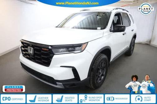 Platinum White Pearl 2023 Honda Pilot TrailSport