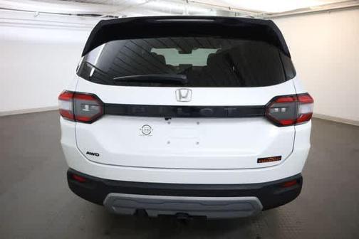 Platinum White Pearl 2023 Honda Pilot TrailSport