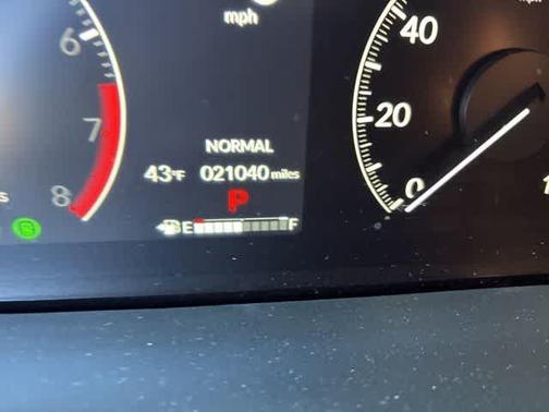 Platinum White Pearl 2023 Honda Pilot TrailSport