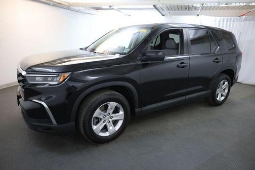 Crystal Black Pearl 2023 Honda Pilot LX