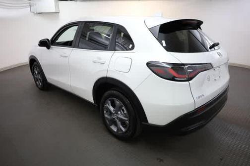 Pearl 2026 Honda HR-V LX
