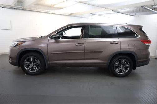2017 Toyota Highlander Limited