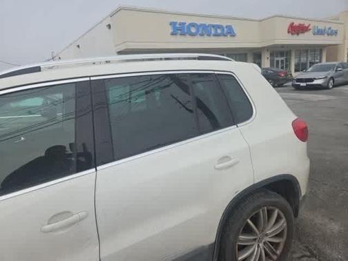 2012 Volkswagen Tiguan SE