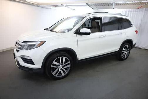White Diamond Pearl 2016 Honda Pilot Touring