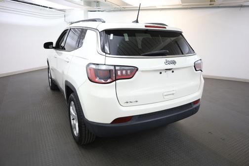 White Clearcoat 2018 Jeep Compass Latitude