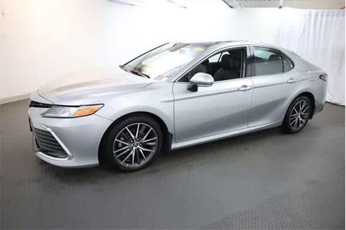 2023 Toyota Camry XLE