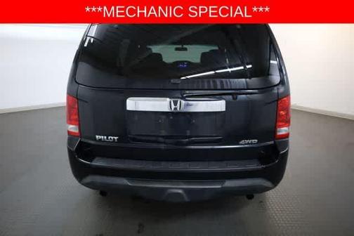 Crystal Black Pearl 2014 Honda Pilot LX