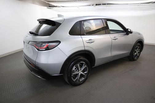 Lunar Silver Metallic 2024 Honda HR-V EX-L