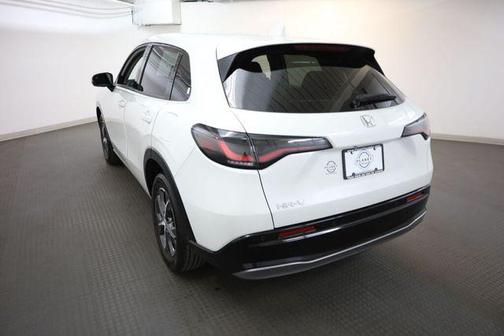 Platinum White Pearl 2024 Honda HR-V EX-L