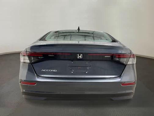 Meteorite Gray Metallic 2026 Honda Accord SE