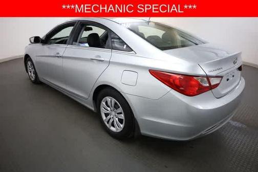 Radiant Silver Metallic 2013 Hyundai SONATA GLS