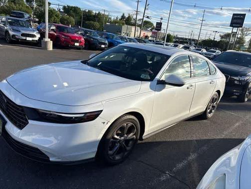 Platinum 2023 Honda Accord EX