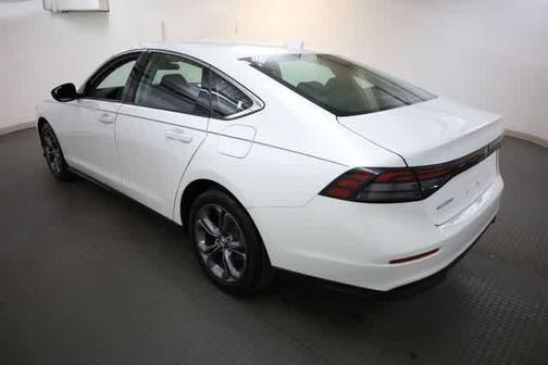 Platinum White Pearl 2023 Honda Accord EX