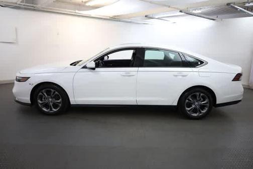 Platinum White Pearl 2023 Honda Accord EX
