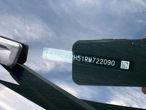 Crystal 2024 Honda HR-V Sport