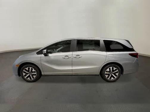 Solar Silver Metallic 2026 Honda Odyssey EX-L