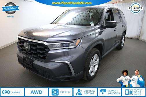 Modern Steel Metallic 2023 Honda Pilot LX