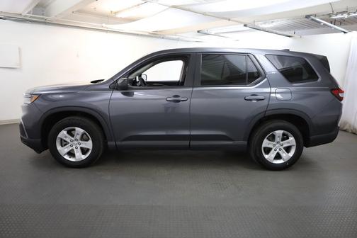 Modern Steel Metallic 2023 Honda Pilot LX