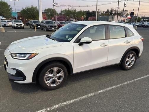 2024 Honda HR-V LX