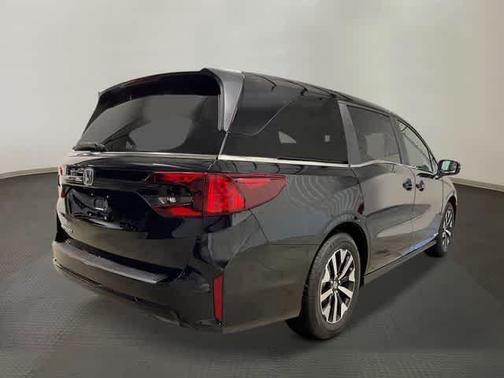 Crystal Black Pearl 2026 Honda Odyssey EX-L