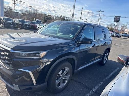 2023 Honda Pilot EX-L 8-Passenger