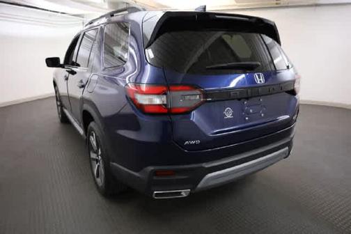 Obsidian Blue Pearl 2024 Honda Pilot Elite