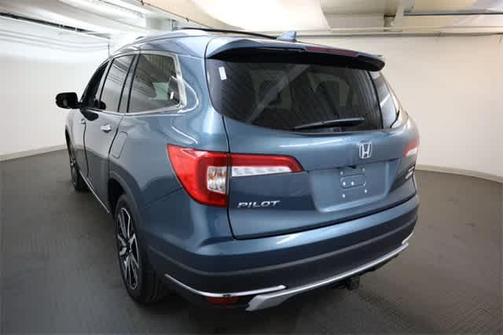 2022 Honda Pilot Touring 8-Passenger