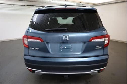 2022 Honda Pilot Touring 8-Passenger