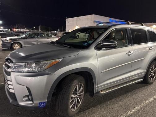2018 Toyota Highlander 