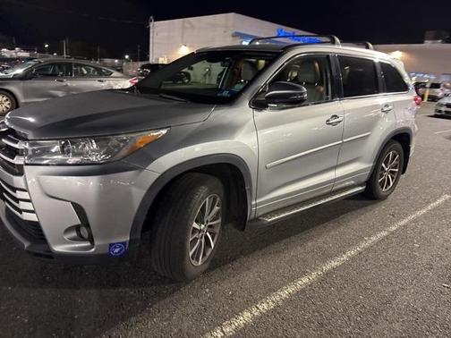 2018 Toyota Highlander 