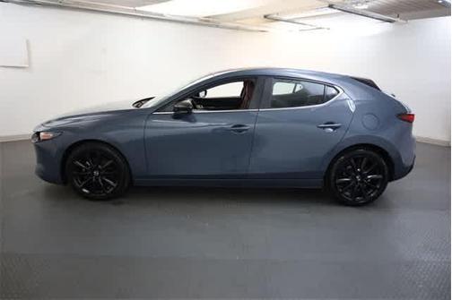 2022 Mazda Mazda3 Carbon Edition