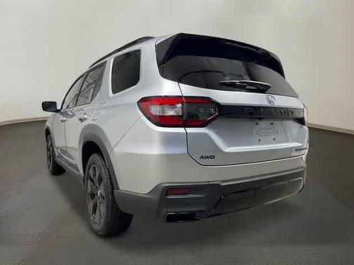 Solar Silver Metallic 2026 Honda Pilot Black Edition