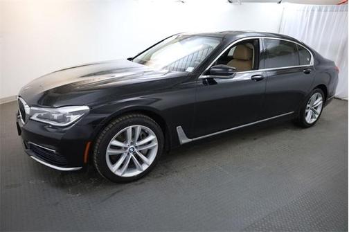 2016 BMW 750 i xDrive