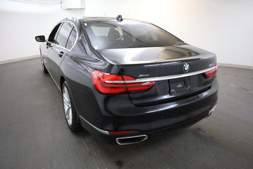 2016 BMW 750 i xDrive