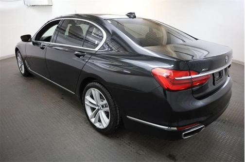 2016 BMW 750 i xDrive
