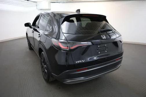 Crystal Black Pearl 2024 Honda HR-V Sport