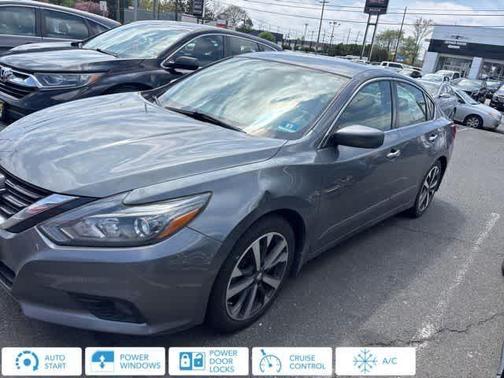 Gun Metallic 2017 Nissan Altima 2.5 SR