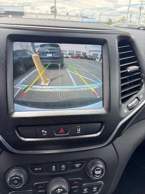 Bright White Clearcoat 2021 Jeep Cherokee Latitude Lux