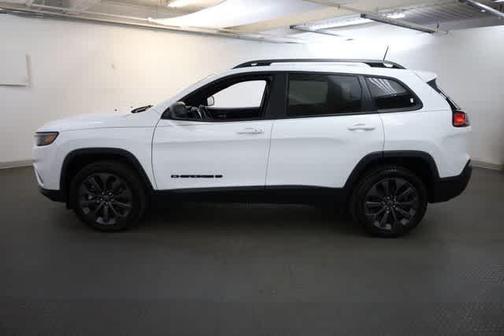 Bright White Clearcoat 2021 Jeep Cherokee Latitude Lux
