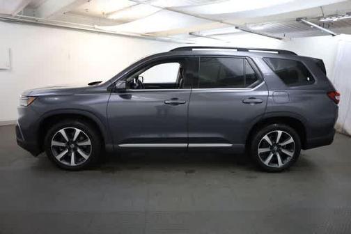 Modern Steel Metallic 2023 Honda Pilot Elite