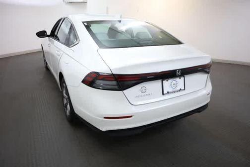 Platinum White Pearl 2023 Honda Accord EX