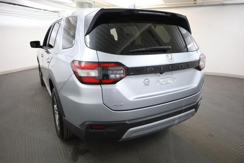 Lunar 2023 Honda Pilot EX-L 8-Passenger