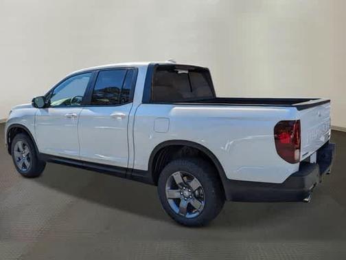 Platinum White Pearl 2026 Honda Ridgeline TrailSport