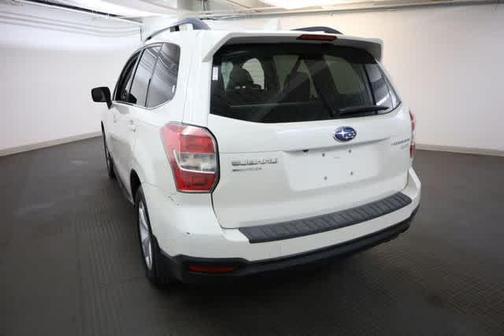 Crystal White Pearl 2016 Subaru Forester 2.5i Limited