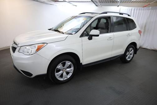 Crystal White Pearl 2016 Subaru Forester 2.5i Limited