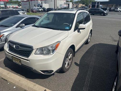 Crystal White Pearl 2016 Subaru Forester 2.5i Limited