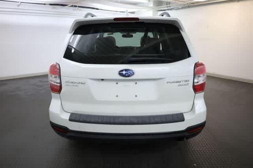 Crystal White Pearl 2016 Subaru Forester 2.5i Limited